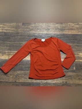 Scoop Neck Long-Sleeve Top in Rust